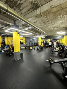 Stay Fit GStay Fit Gym Fizicienilor Bucureștiym Fizicienilor Bucuresti (3)